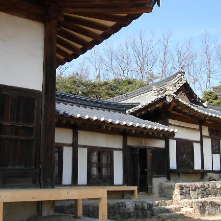 Ahndong Kimjongtaek Yangsodang Andong Exterior photo