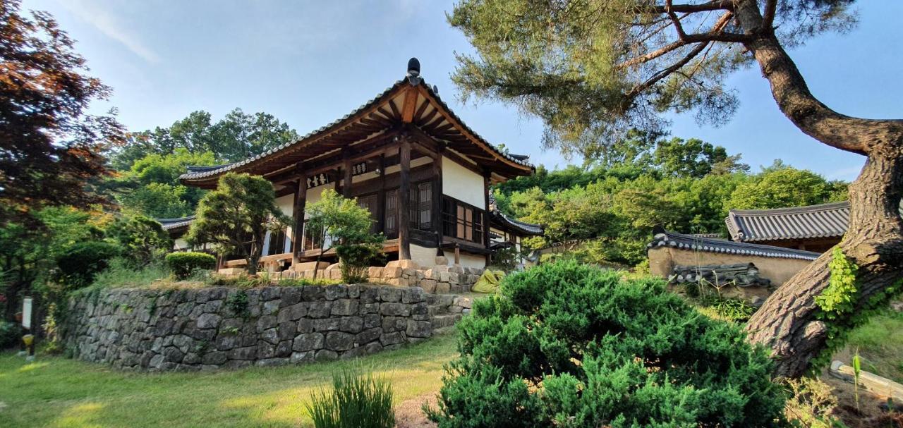 Ahndong Kimjongtaek Yangsodang Andong Exterior photo